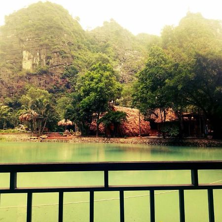 نينه بينه Linh Linh Homestay المظهر الخارجي الصورة